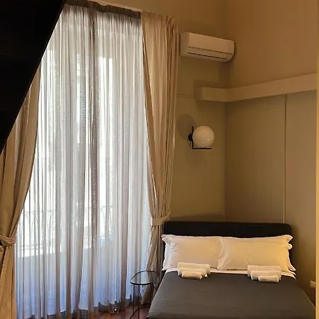 Affittacamere Duomo Housing Le *